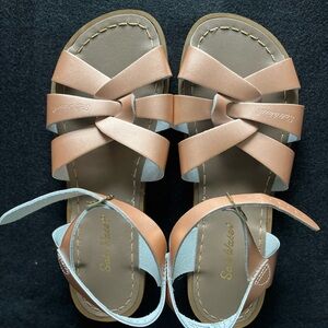Salt Water Sandals in Rose Gold
